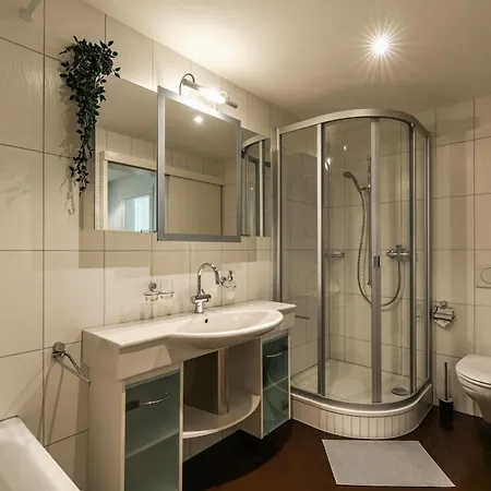 Historische Im Herzen Der Thuner Altstadt Appartement *